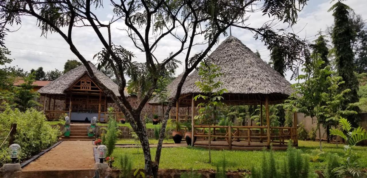 Aivlys Lodge Kilimanjaro Msaranga Bagian luar foto